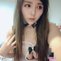 豐滿小舔舔